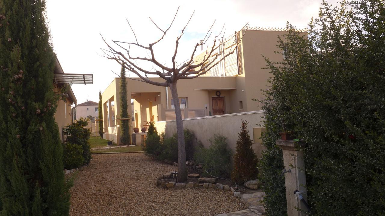 Les Trois Oliviers Bed & Breakfast Forcalquier Bagian luar foto