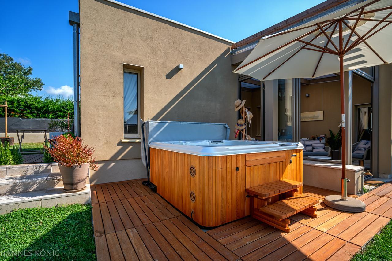Les Trois Oliviers Bed & Breakfast Forcalquier Bagian luar foto